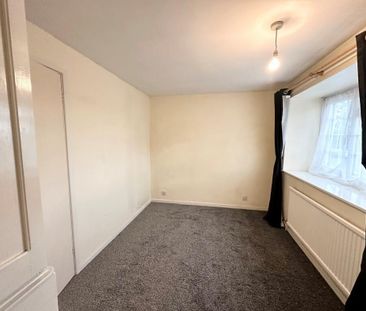 2 Bed Semi-Detached House, Nuthall Road, NG8 - Photo 3