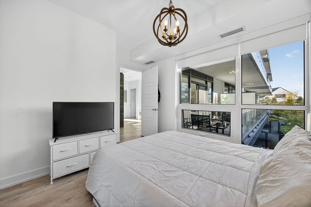 For Lease - 333 Sea Ray Avenue Unit# D233, Innisfil, Ontario - Photo 1