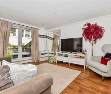 2 bedroom end of terrace house to rent - Photo 2