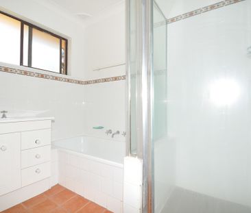 *Single Level Family Home In Prime Location - Photo 3