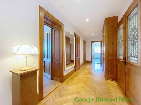 6 pièces situé dans une maison de Maître - Collonge 2 - Photo 4