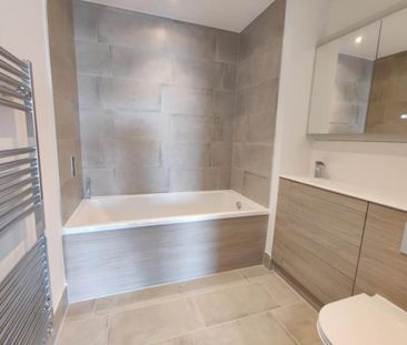 2 bedroom flat to rent - Photo 6