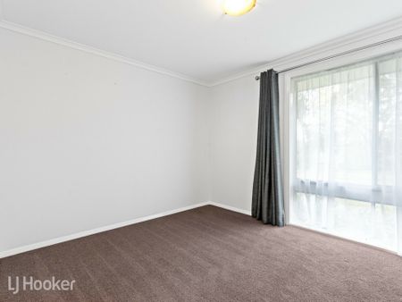 12 Mccubbin Avenue, Hope Valley SA, Belconnen - Photo 4