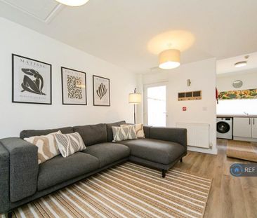 5 bedroom terraced house to rent - Photo 1