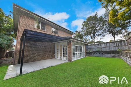Spacious Family Living in the Heart of Hornsby – 6 Bedrooms + Office - Photo 5