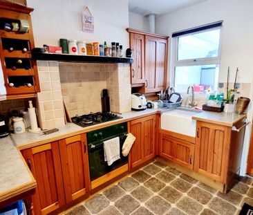 Allfrey Road, Eastbourne - Two-bedroom terraced house - Photo 4