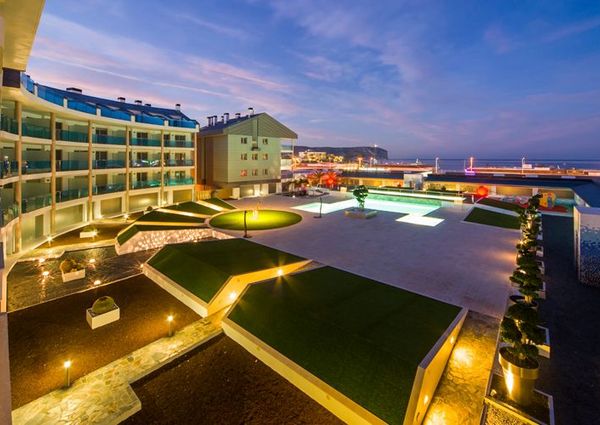 Apartment for rent on the beachfront of Arenal in Javea.