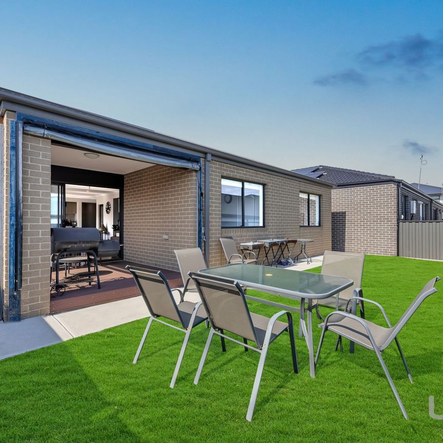 Charming Family Home in Craigieburn - Photo 1