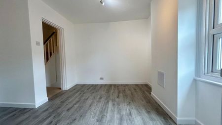 3 bedroom apartment to rent - Photo 5