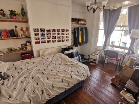 5 Bed Terraced House, Campbell Road, BN1 - Photo 4