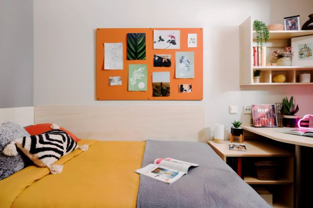 Large Ensuite - Photo 1