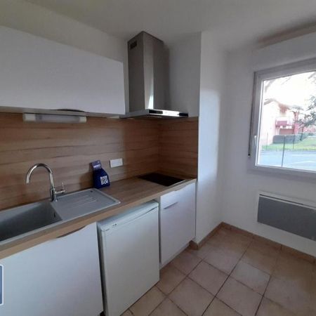 Location Appartement 3 pièces 53m² MILLAU 12100 - Photo 4
