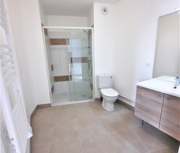 Location Appartement 2 pièces 45m² JUVIGNAC 34990 - Photo 4