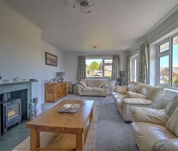 Raleigh Park, South Molton, EX36 - Photo 3