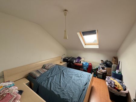 BURST - Dakappartement vlakbij het station. - Photo 4