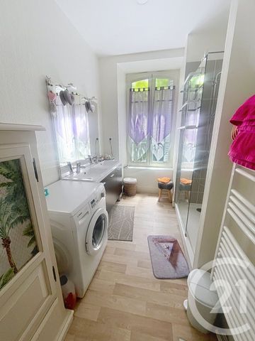 Location Appartement 3 pièces 85m² CHATEL GUYON 63140 - Photo 5