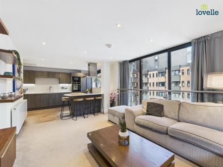 2 bedroom House To Let - Photo 2