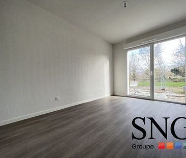 T3 AVEC JARDIN, DEUX TERRASSES ET DEUX PARKINGS - Photo 2