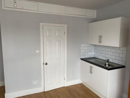 Room in a Shared House, Cranbrook Park, N22 - Photo 2