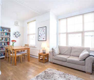 2 bedroom maisonette to rent - Photo 2
