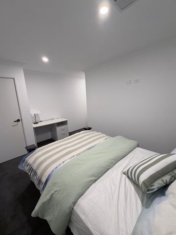 Ellenbrook - Photo 3