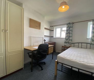 5 bedroom semi-detached house to rent - Photo 6