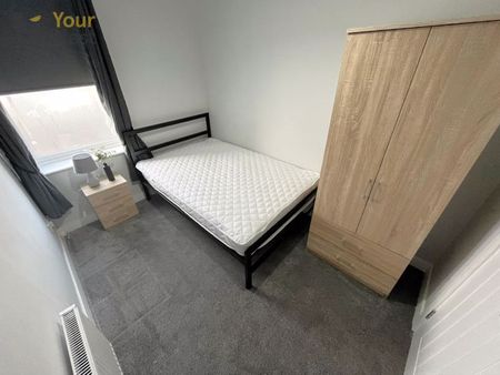 Room 1, Fountain Street, Morley, Leeds, LS27 0PX - Photo 2