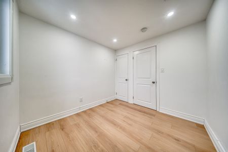 For Lease - 194 Kennedy Road, Toronto, Ontario - Photo 5
