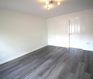 2 Bed Terraced House, Rigby Crescent, G32 - Photo 1