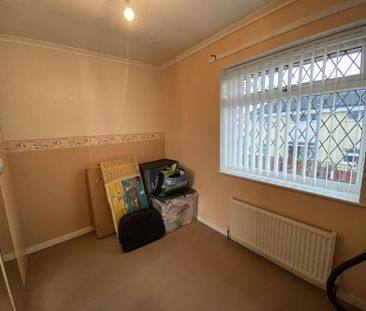 3 bedroom terraced house to rent - Photo 4