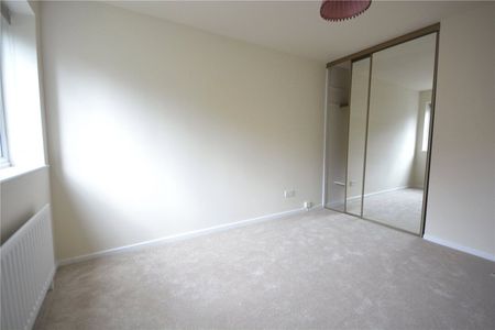 Basing Road, Banstead, Surrey, SM7 2AQ - Photo 2