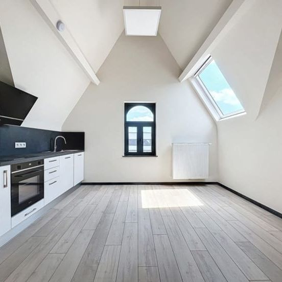 Appartement te huur - Photo 1