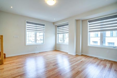 For Lease - 20 Lavinia Road, Brampton, Ontario - Photo 2