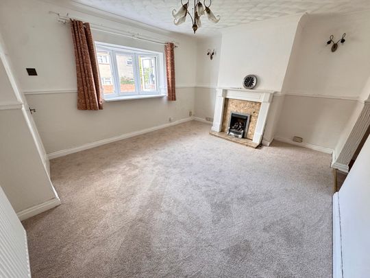 Flavell Avenue, Bilston, Wolverhampton - Photo 1