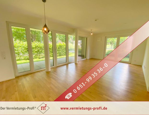 Lichtdurchflutete 2ZKB Erdgeschosswohnung mit Einbauküche, Parkett, Terrasse, TG-Stellplatz & traumhaftem Moselblick! - Foto 1
