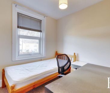 5 bedroom terraced house to rent - Photo 1