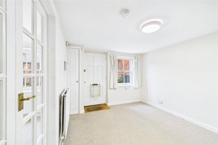 2 bedroom semi-detached house to rent - Photo 3