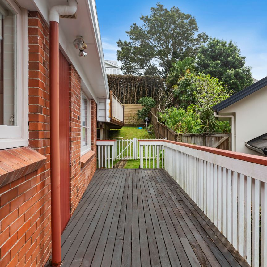 Superb Views & Unbeatable Location to Match - Photo 1
