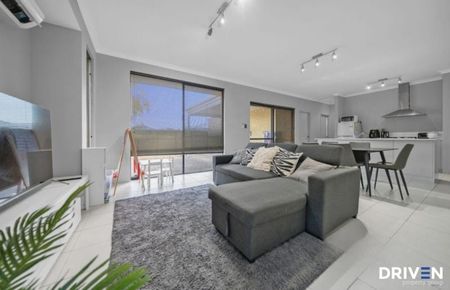 Modern Comfort, Elevated Living & Everyday Convenience! - Photo 5