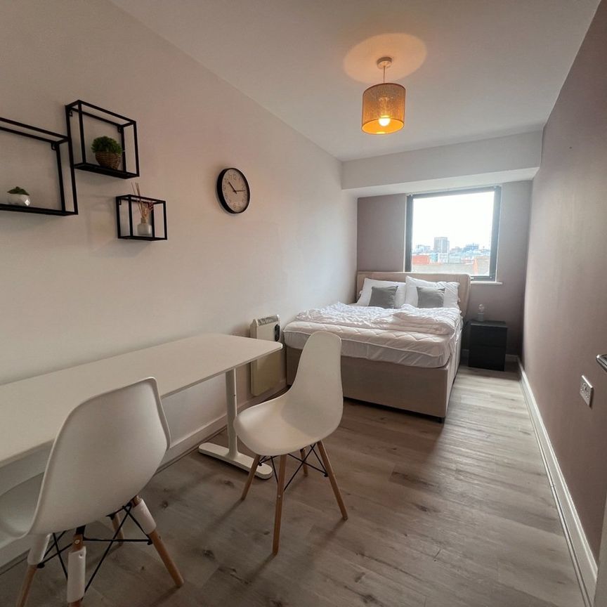 2 Bed Flat, Rea Place, B12 - Photo 1