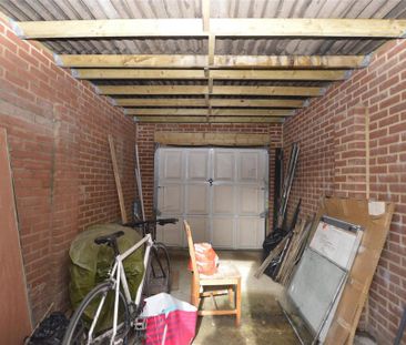 2 bedroom end of terrace house to rent - Photo 1