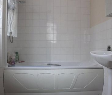1 bedroom property to rent - Photo 6