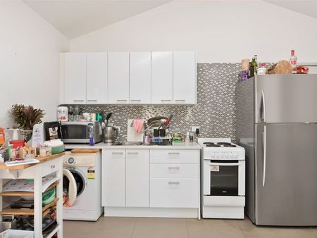 15b Louis Street, Redcliffe QLD 4020 - Studio For Rent | Domain - Photo 3
