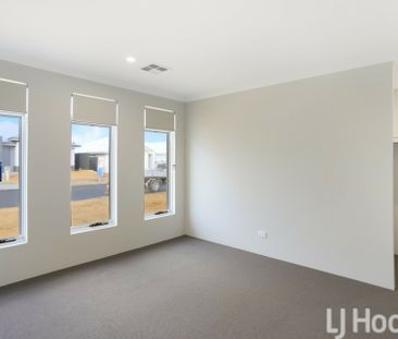 Wow Beach at End of Street! - Ocean Views Front Yard! - Photo 3