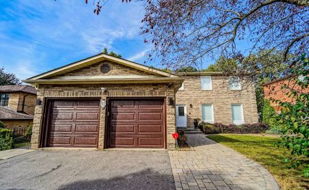 For Lease - 92 Winderemere Crescent, Richmond Hill, Ontario - Photo 4