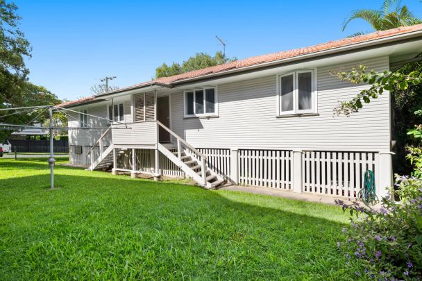 52 Riding Road, - Photo 1
