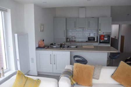 2d Harbour Place, Apartment D, Portstewart, BT55 7AY - Photo 4