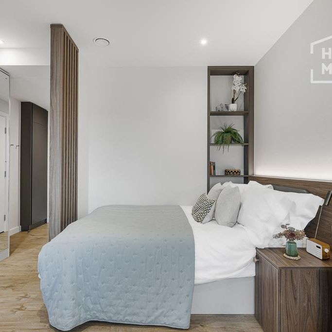 Studio to rent - Photo 1