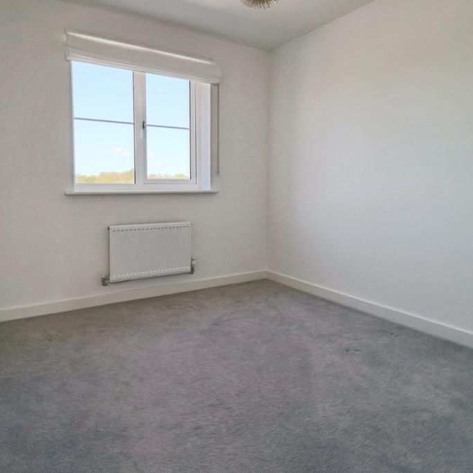 4 bedroom detached house to rent - Photo 1