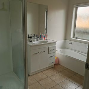 Spacious brick home in a prime location - Photo 2